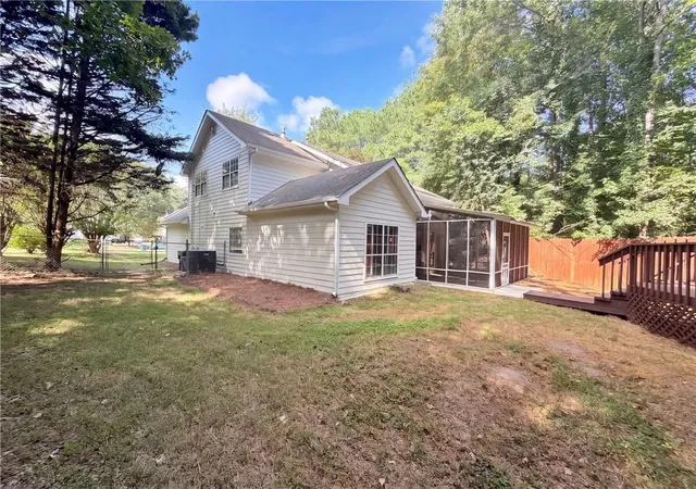 Photo 4 of Single family home for sale at 901 Lauren Kay Ct, Lawrenceville, GA 30046 | MLS# 7830351 | Listing updated on 2026-09-09