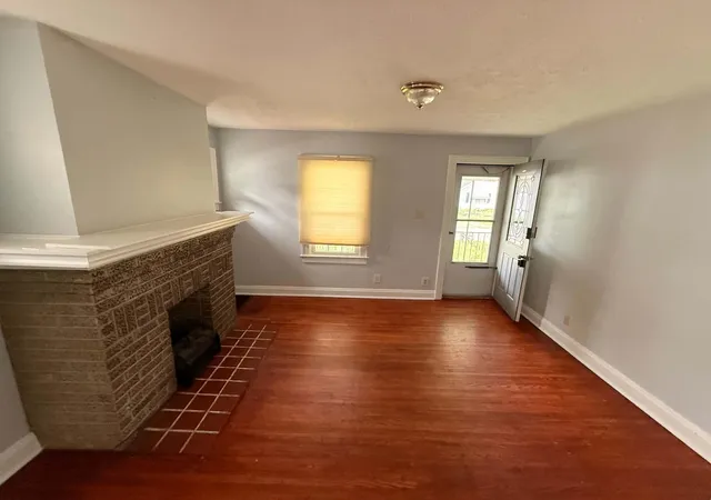 Photo 3 of Single family home for sale at 485 N Warren Ave, Columbus, OH 43204 | MLS# 226026284 | Listing updated on 2026-09-23