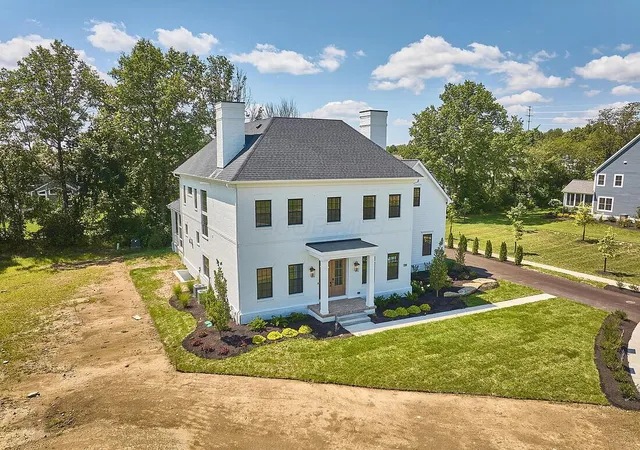 Photo 1 of Mansion for sale at 7301 Wood Edge Ln, New Albany, OH 43054 | MLS# 225020663 | Listing updated on 2026-09-30