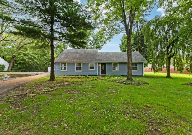 Photo 3 of Single family home for sale at 312 James Rd, Columbus, OH 43230 | MLS# 226036413 | Listing updated on 2026-09-25