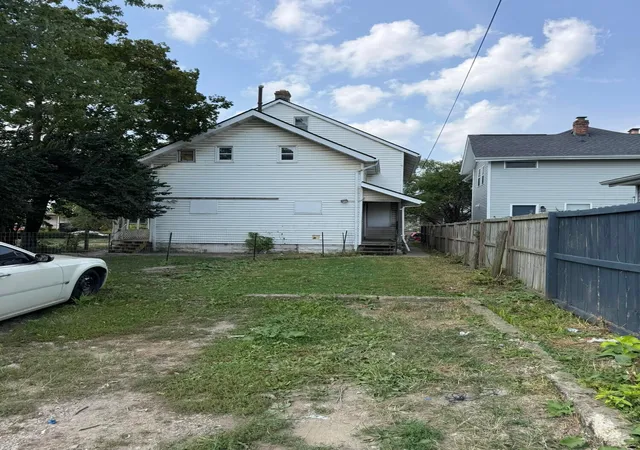 Photo 3 of Multi family home for sale at 1319 Hildreth Ave, Columbus, OH 43203 | MLS# 225038095 | Listing updated on 2026-09-02