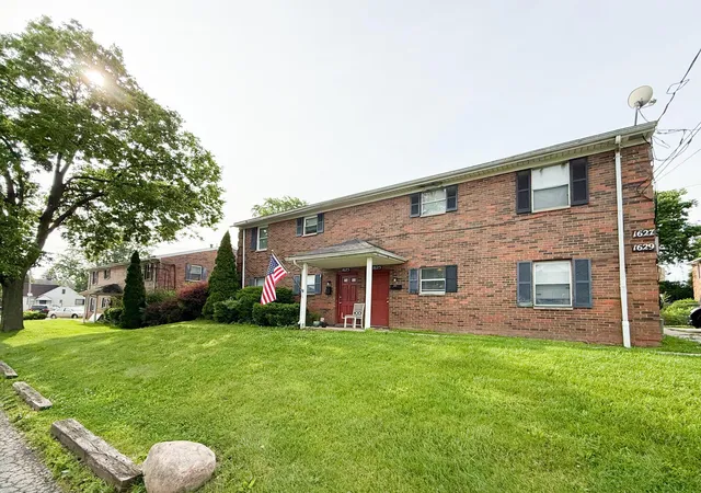 Listing Photo 4 - Condo for sale in building located at 565 Ryan Ave, Columbus, OH 43223