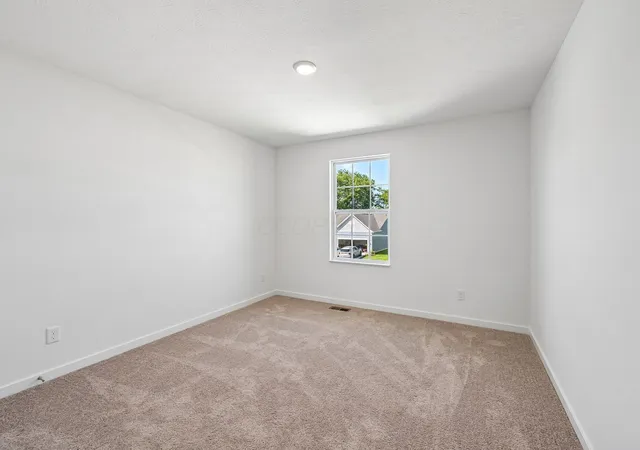Photo 46 of Single family home for sale at 472 Creekside Dr, Commercial Point, OH 43116 | MLS# 226006695 | Listing updated on 2026-10-06