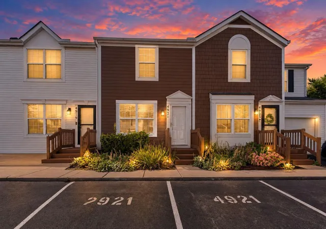 Photo 3 of Condo for sale at 4921 Stoneybrook Blvd #21E, Hilliard, OH 43026 | MLS# 226038084 | Listing updated on 2026-10-27