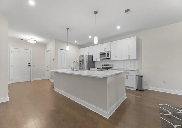 Photo 3 of Condo for sale at 5339 Highpointe Lakes Dr #302, Westerville, OH 43081 | MLS# 226036407 | Listing updated on 2026-09-24