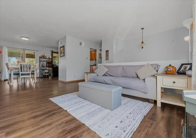 Photo 2 of Single family home for sale at 128 Brant Dr, Marietta, OH 45750 | MLS# 226039803 | Listing updated on 2026-10-26