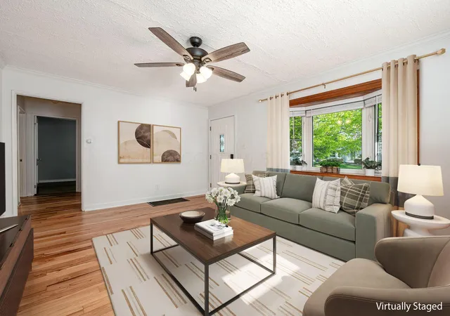 Photo 2 of Single family home for sale at 199 E Weisheimer Rd, Columbus, OH 43214 | MLS# 226015528 | Listing updated on 2026-10-02