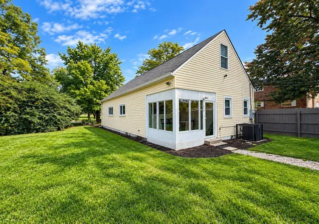 Photo 2 of Single family home for sale at 1719 Sullivant Ave, Columbus, OH 43223 | MLS# 226020918 | Listing updated on 2026-10-08