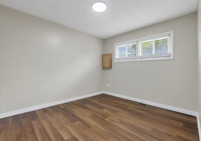 Photo 4 of House for sale at 1951-1953 Westfield Dr S, Columbus, OH 43223 | MLS# 226021077 | Listing updated on 2026-09-04