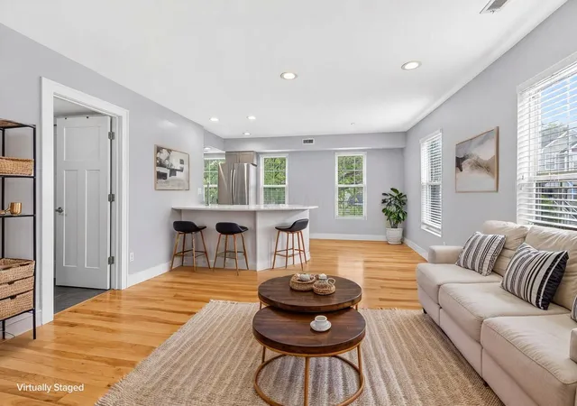 Photo 3 of Condo for sale at 1113 Oregon Ave #1, Columbus, OH 43201 | MLS# 226021095 | Listing updated on 2026-10-06