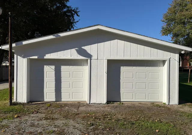 Photo 2 of Single family home for sale at 77 S Hartford Ave, Centerburg, OH 43011 | MLS# 226021520 | Listing updated on 2026-10-21