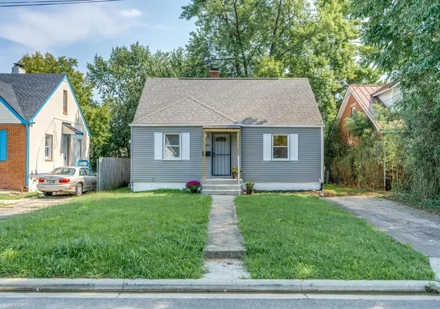 Photo 2 of Single family home for sale at 3052 Medina Ave, Columbus, OH 43224 | MLS# 226022099 | Listing updated on 2026-09-24