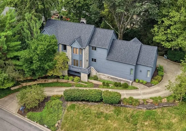 Photo 2 of Single family home for sale at 786 Robbins Way, Worthington, OH 43085 | MLS# 226022949 | Listing updated on 2026-09-23