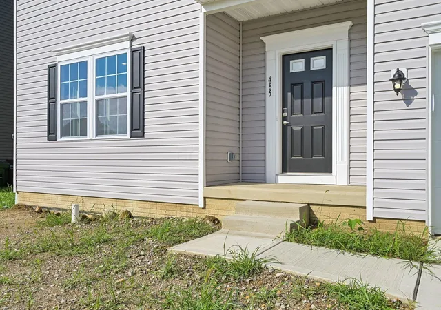 Photo 3 of Single family home for sale at 485 Creekside Dr, Commercial Point, OH 43116 | MLS# 226023576 | Listing updated on 2026-10-19