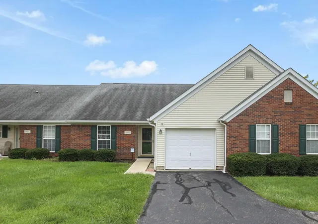 Condo for sale at 1000 Oak Bay Dr, Galloway, OH 43119 | MLS# 226022981