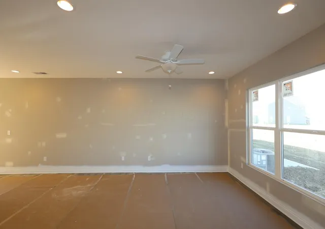 Listing Photo 3 - Condo for sale in building located at 5718 Dutch Ln, Powell, OH 43065