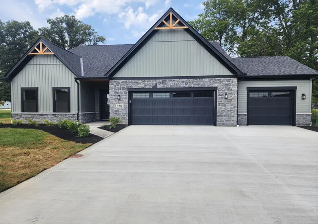 Photo 2 of Single family home for sale at 630 W Lake Ave, Lakeview, OH 43331 | MLS# 226024777 | Listing updated on 2026-09-23