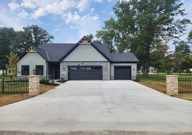 Photo 3 of Single family home for sale at 630 W Lake Ave, Lakeview, OH 43331 | MLS# 226024777 | Listing updated on 2026-09-23