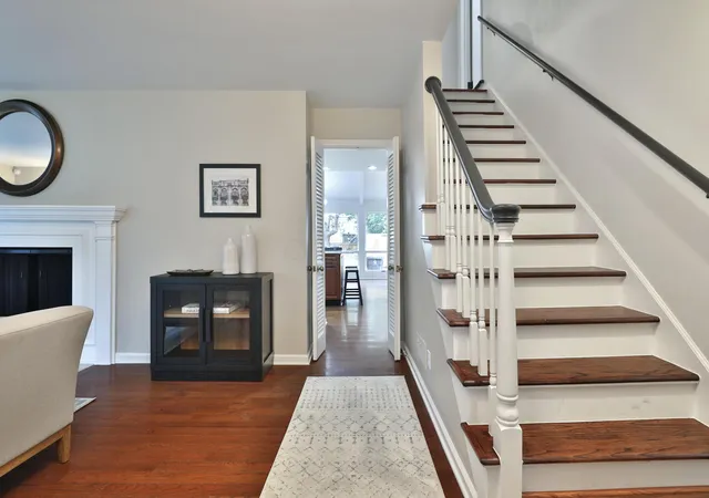 Photo 4 of Single family home for sale at 175 S Merkle Rd, Columbus, OH 43209 | MLS# 226039362 | Listing updated on 2026-10-26