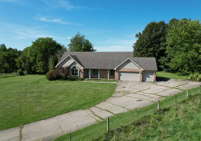 Photo 3 of Single family home for sale at 1305 County Rd 5 N, Zanesfield, OH 43360 | MLS# 226025945 | Listing updated on 2026-09-18