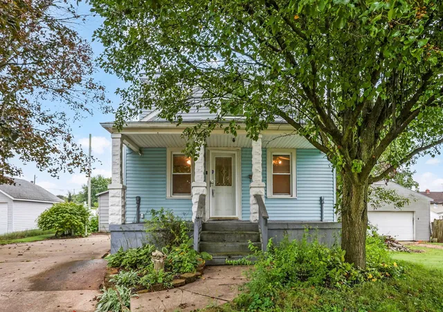 Photo 1 of Single family home for sale at 161 Hancock St, Newark, OH 43055 | MLS# 226034761 | Listing updated on 2026-09-15