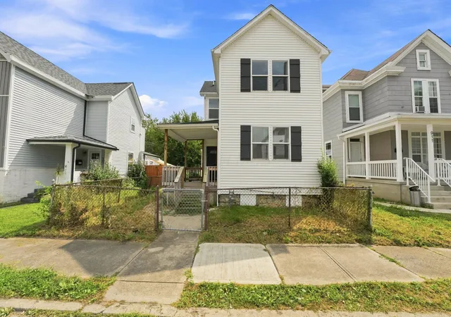 Single family home for sale at 905 Bellows Ave, Columbus, OH 43223 | MLS# 226035585