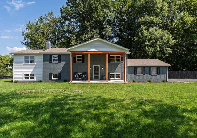 Photo 1 of Single family home for sale at 6110 Holiday Ln, Dublin, OH 43016 | MLS# 226027908 | Listing updated on 2026-09-15