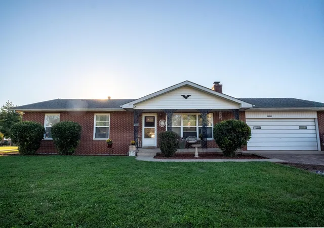 Photo 4 of Single family home for sale at 3419 Lewis Rd, Columbus, OH 43207 | MLS# 226038212 | Listing updated on 2026-10-19