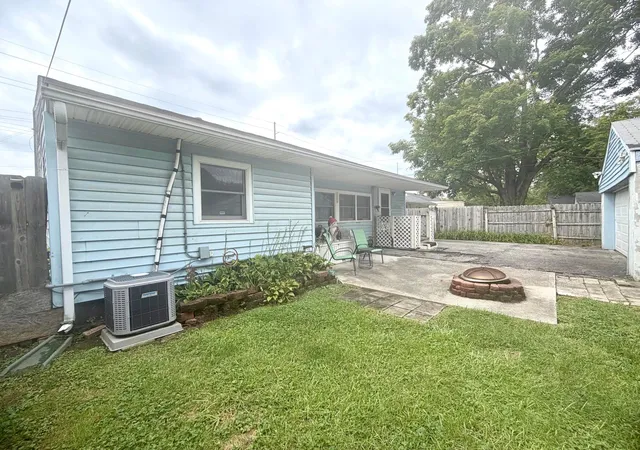 Photo 3 of Single family home for sale at 1054 S James Rd, Columbus, OH 43227 | MLS# 226035854 | Listing updated on 2026-10-06