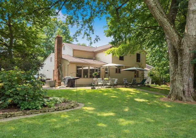 Photo 1 of Single family home for sale at 4349 Beehive Ln, Columbus, OH 43230 | MLS# 226026535 | Listing updated on 2026-09-12