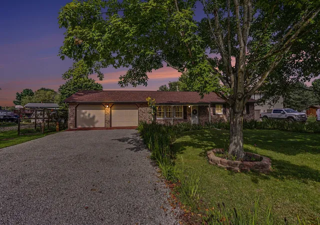 Photo 2 of Single family home for sale at 6065 Rollins Dr, Nashport, OH 43830 | MLS# 226026680 | Listing updated on 2026-09-29