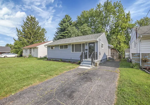 Photo 2 of Single family home for sale at 3814 Elbern Ave, Columbus, OH 43213 | MLS# 226027203 | Listing updated on 2026-09-07