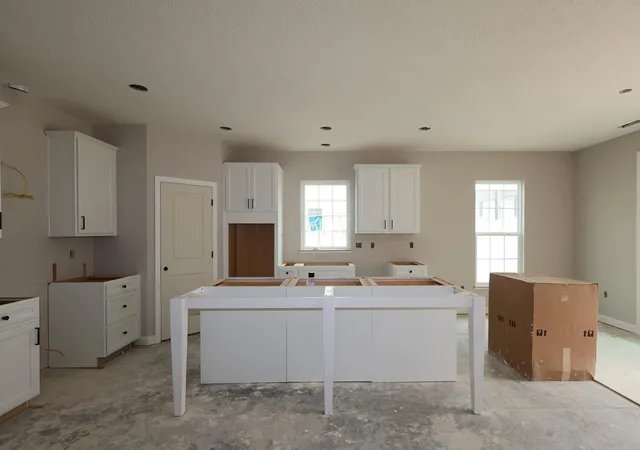 Listing Photo 4 - Condo for sale in building located at 4533 Corsican Loop E, Hilliard, OH 43026