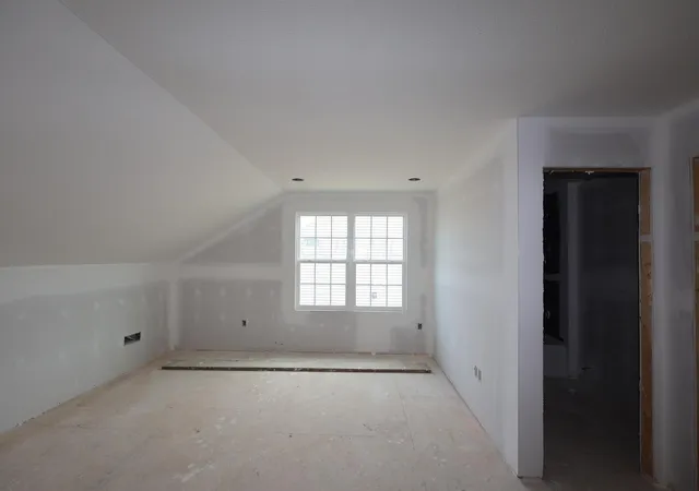 Listing Photo 5 - Condo for sale in building located at 4527 Corsican Loop E, Hilliard, OH 43026