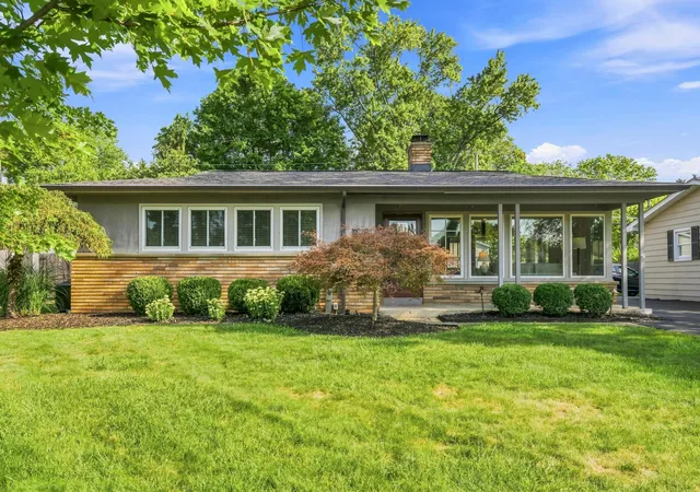 Photo 3 of Single family home for sale at 1950 Langham Rd, Columbus, OH 43221 | MLS# 226033506 | Listing updated on 2026-10-06