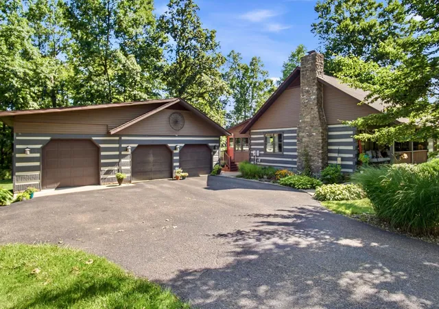 Photo 3 of Single family home for sale at 2630 Red Fox, Duncan Falls, OH 43734 | MLS# 226033947 | Listing updated on 2026-09-19