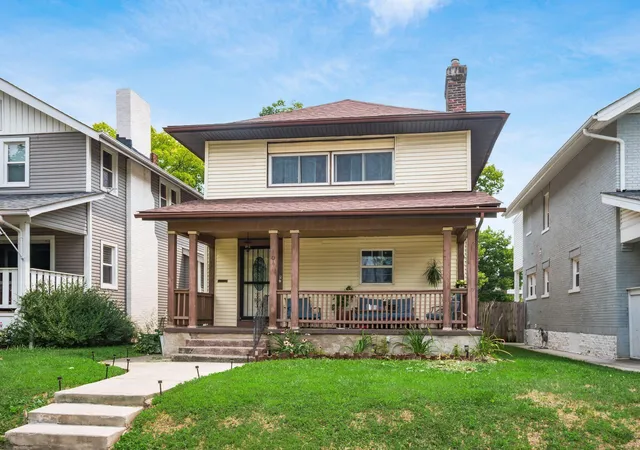 Photo 1 of Sale Pending at 404 Berkeley Rd, Columbus, OH 43205 | MLS# 226027857 | Listing updated on 2026-09-29