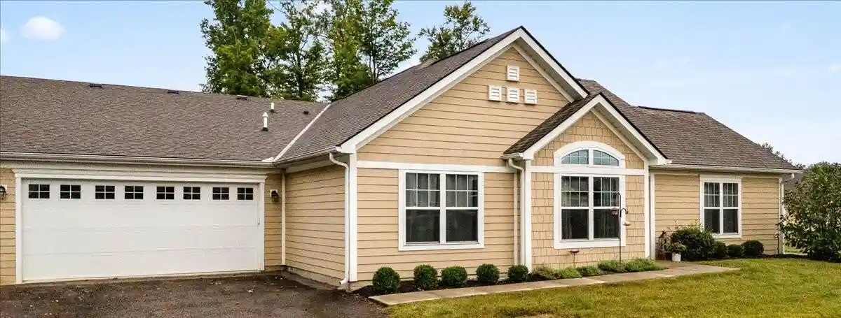 Listing Photo 1 - Condo for sale in 106 Narragansett Dr located at 106 Narragansett Dr, Buckeye Lake, OH 43025 - Unit 106 Narragansett Dr