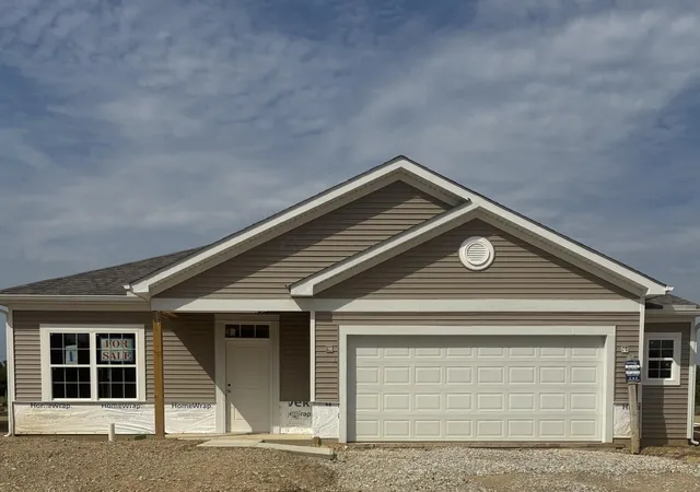 Single family home for sale at 5039 Haley Way, Grove City, OH 43123 | MLS# 226028326