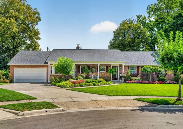Photo 2 of Single family home for sale at 3430 Stonehenge Ct, Columbus, OH 43221 | MLS# 226033963 | Listing updated on 2026-09-10