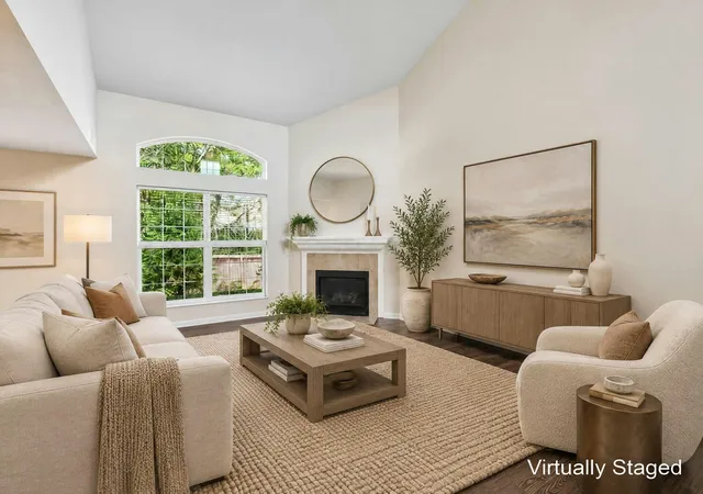 Listing Photo 4 - Condo for sale in building located at 265 Lake Cvs Dr, Delaware, OH 43015