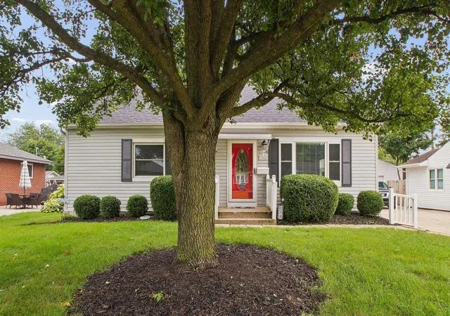 Photo 3 of Single family home for sale at 3004 Voeller Cir, Grove City, OH 43123 | MLS# 226028657 | Listing updated on 2026-09-21
