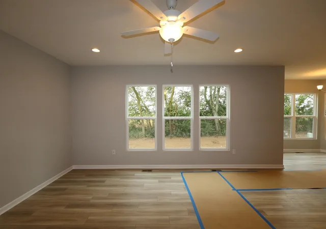 Photo 2 of Single family home for sale at 33 Englewood Rd, Commercial Point, OH 43116 | MLS# 226029591 | Listing updated on 2026-10-05