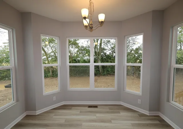 Photo 4 of Sale Pending at 33 Englewood Rd, Commercial Point, OH 43116 | MLS# 226029591 | Listing updated on 2026-10-12