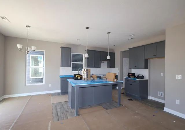 Photo 3 of Sale Pending at 5914 Creekview Dr, Powell, OH 43065 | MLS# 226029602 | Listing updated on 2026-09-28