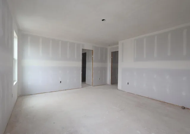Photo 3 of Sale Pending at 1017 Dawsons Dr, Hebron, OH 43025 | MLS# 226029635 | Listing updated on 2026-09-11