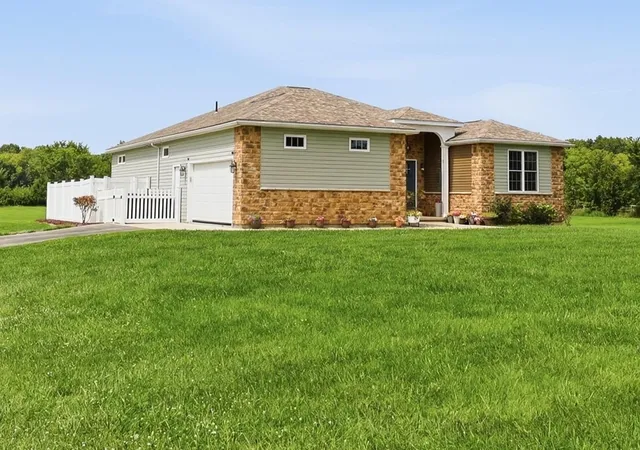 Photo 2 of Single family home for sale at 3197 Smeltzer Rd, Marion, OH 43302 | MLS# 226029783 | Listing updated on 2026-09-09