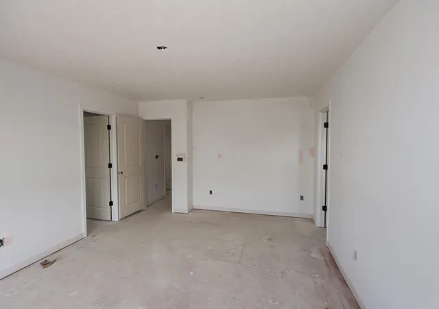 Photo 19 of Single family home for sale at 1021 Dawsons Dr, Hebron, OH 43025 | MLS# 226029647 | Listing updated on 2026-10-02