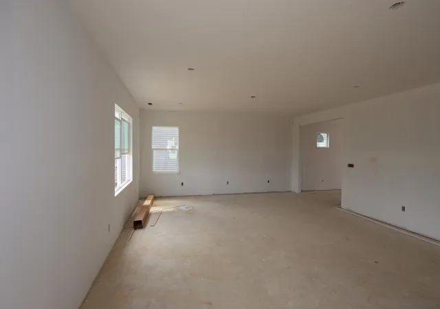 Photo 3 of Single family home for sale at 1021 Dawsons Dr, Hebron, OH 43025 | MLS# 226029647 | Listing updated on 2026-10-02