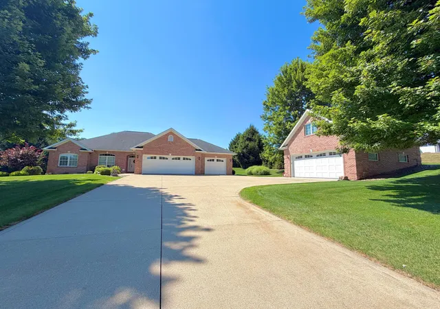 Photo 1 of Single family home for sale at 5044 Sunset Blvd Rd Nw, Strasburg, OH 44680 | MLS# 226029669 | Listing updated on 2026-09-07